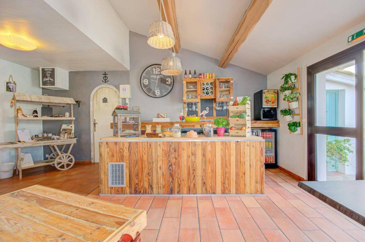 Hotel La Palunette Saintes-Maries-de-la-Mer Eksteriør bilde