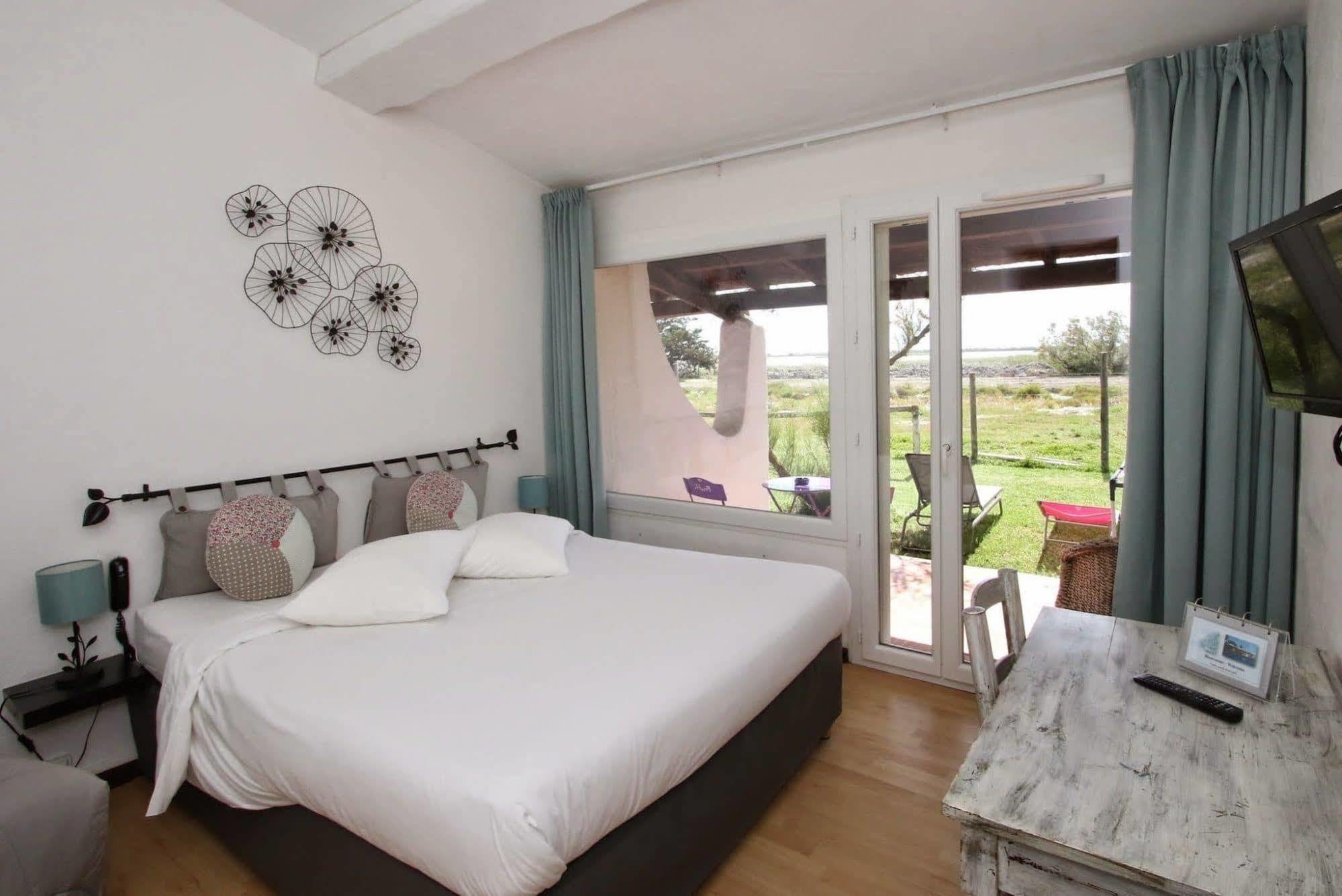 Hotel La Palunette Saintes-Maries-de-la-Mer Eksteriør bilde